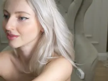 violett_fowlerxx free chat on liveonude Image 18