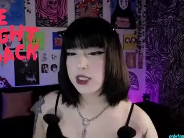 yuhwa free chat on liveonude