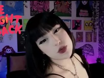 DiamondJo free chat on liveonude Image 10