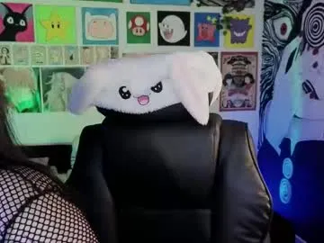 DiamondJo free chat on liveonude Image 2