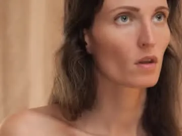 ELENA-XXX free chat on liveonude Image 13