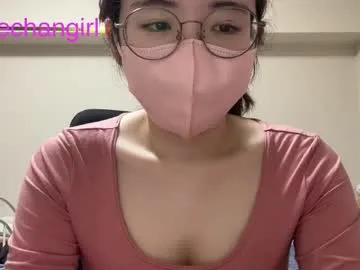 DiamondJo free chat on liveonude Image 10