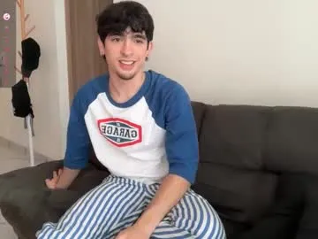 HEYBANANA free chat on liveonude Image 18