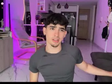 HEYBANANA free chat on liveonude Image 2