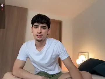 HEYBANANA free chat on liveonude Image 6