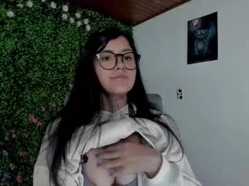 karolwhite_ free chat on liveonude Image 11